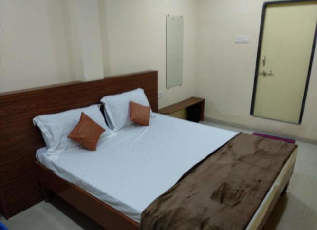 Hotel Abhimanyu Pachmarhi Ngoại thất bức ảnh